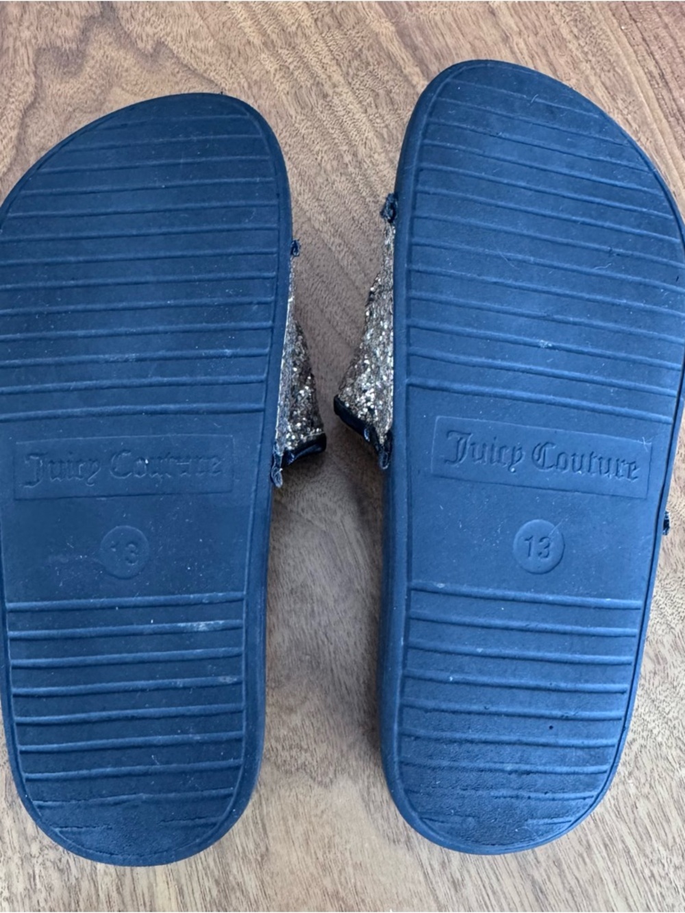 Bundle of 2 Flip Flops. Size Kid’s 13. Juicy Couture and Reef - Picture 6 of 17